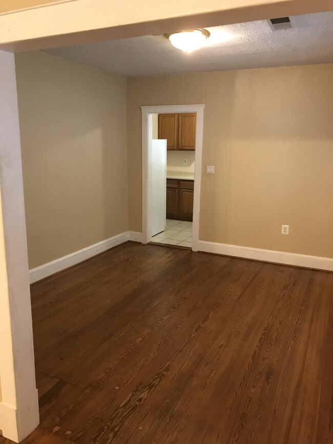 Dining Room - 276 4th Ave