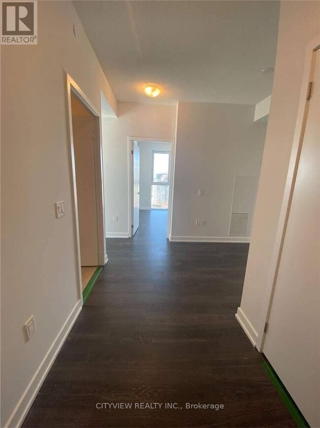 Building Photo - 4085 Parkside Village Dr