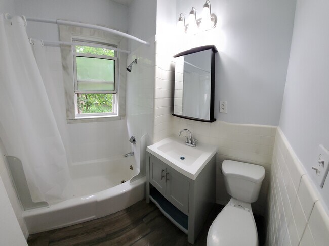 Foto del edificio - 82 Rockland St