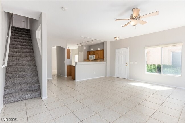 Building Photo - 6409 Stone Dry Ave