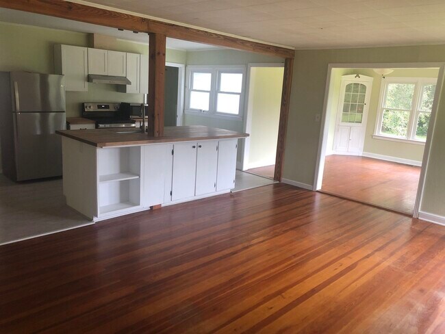 Foto del edificio - 3022 Livingston Rd