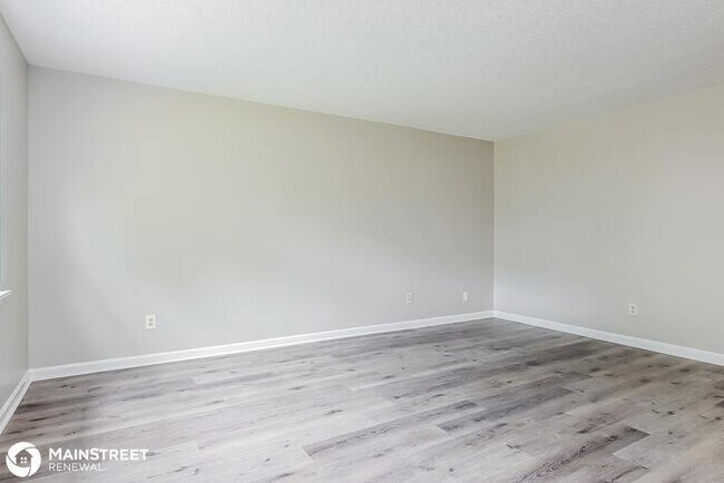 Building Photo - 413 Pineland Ave, Durham, NC 27704