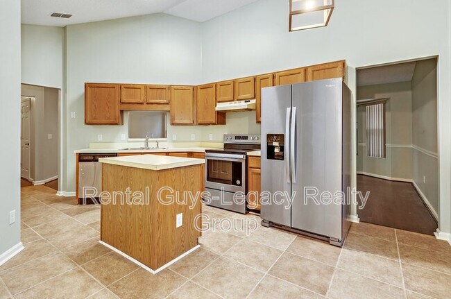 Building Photo - 3861 Karissa Ann Pl E