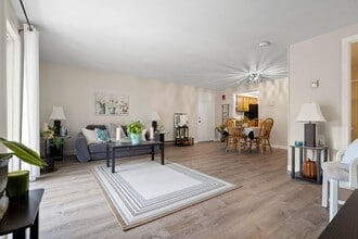 Building Photo - 39 Ernest Ave