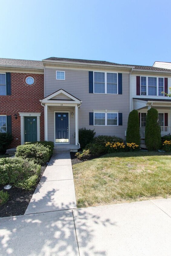 Hammonds Mill Townhome Townhome Rentals in Martinsburg WV