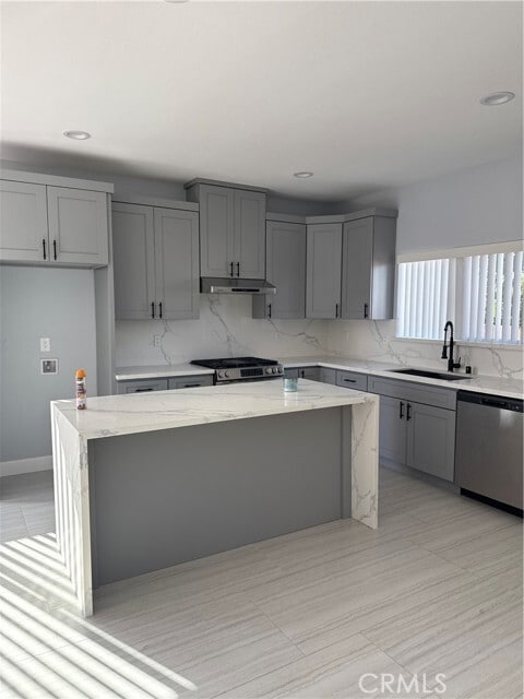 Foto del edificio - 14791 Alcester St