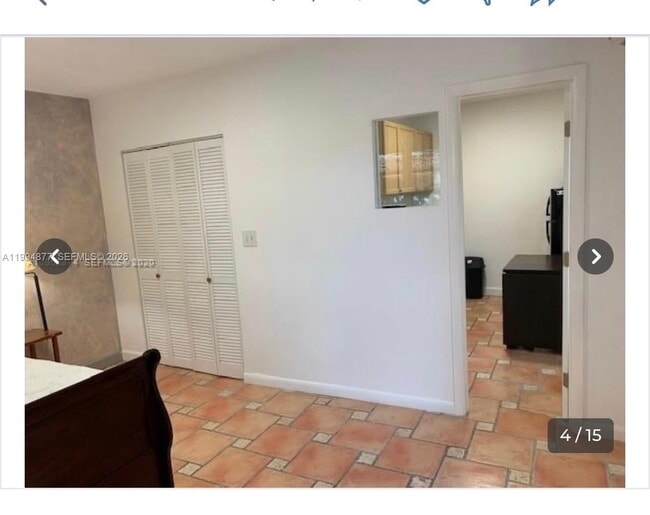 Foto del edificio - 4230 SW 11th St