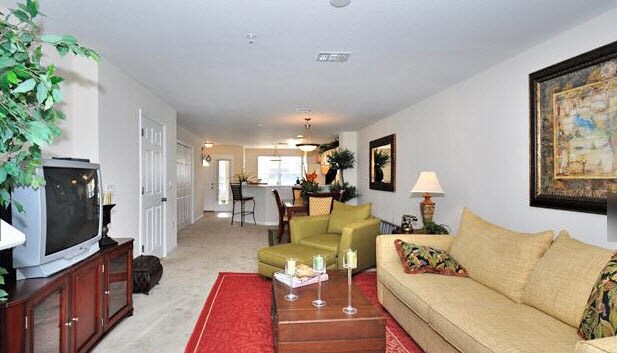 Foto del edificio - 5824 Lake Pointe Village Cir