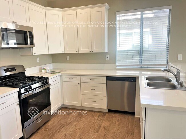 Building Photo - 15599 Gulfstream Ave