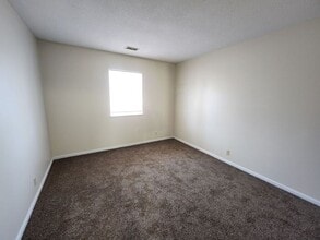 Building Photo - 400 S 29th St