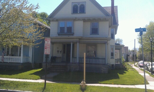 Building Photo - 15 Cayuga St