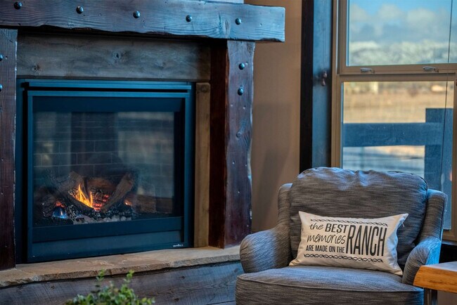 Foto del edificio - 1591 Fischer Ln