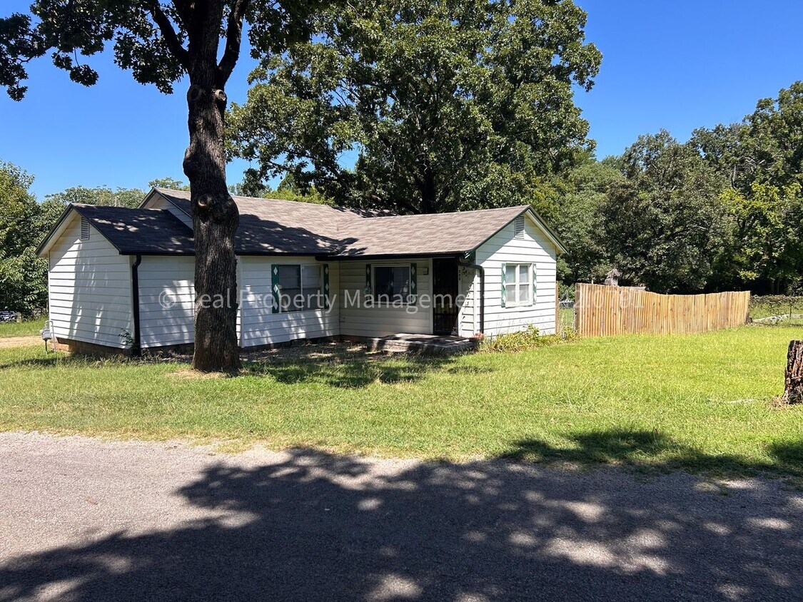 Foto principal - 500 Gillette Ave