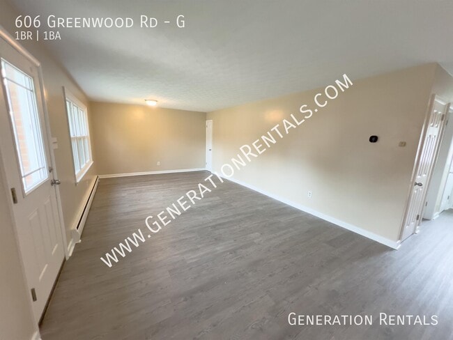 Foto del edificio - 606 Greenwood Rd