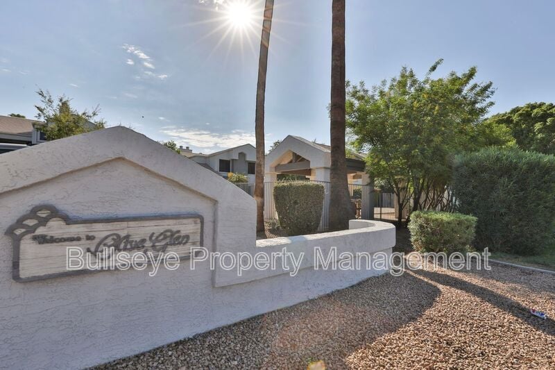Primary Photo - 9439 N 59th Ave