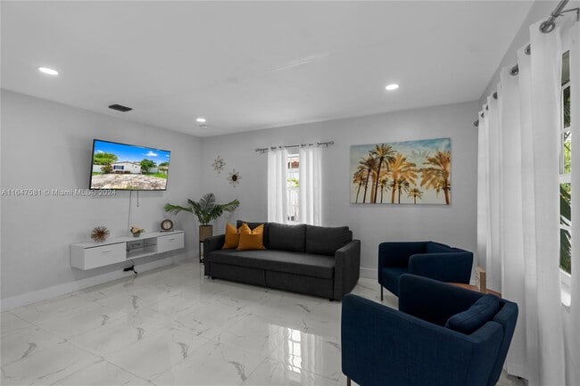 Foto del edificio - 1498 NE 175th St