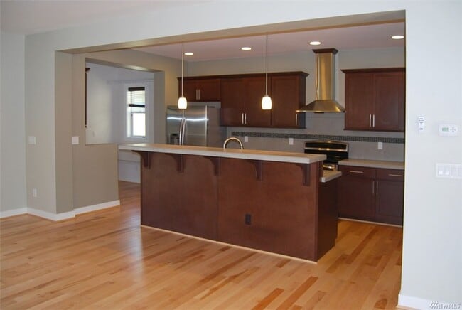 Building Photo - 4Bd/2.5Ba Issaquah House