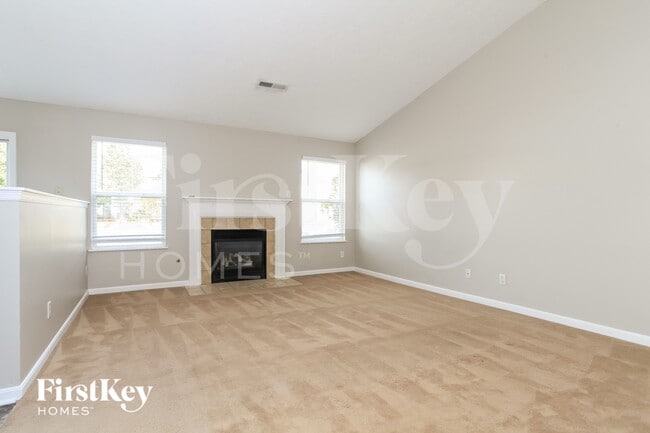 Building Photo - 402 Red Tail Pl