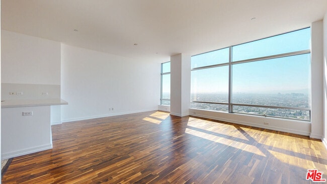 Foto del edificio - 900 W Olympic Blvd