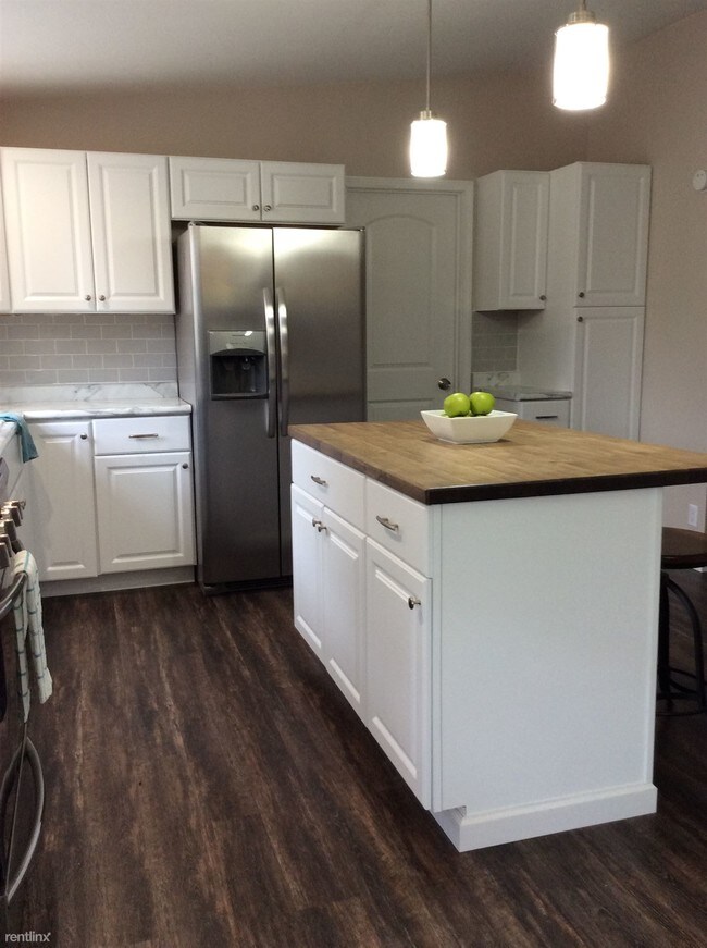 Foto del edificio - 3 br, 2 bath House - 2038 East St