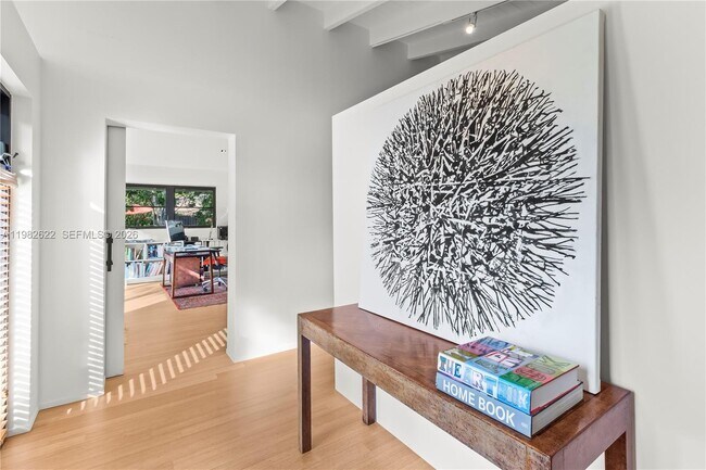 Foto del edificio - 2132 Middle River Dr