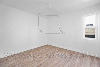 Building Photo - 4239 179th St