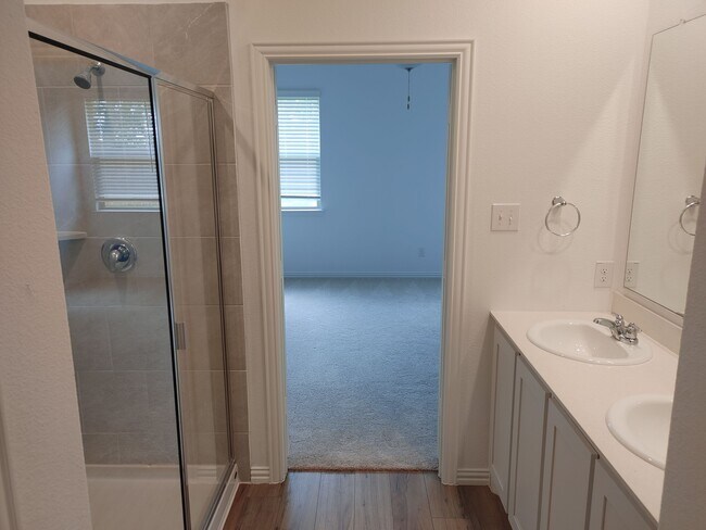 Building Photo - 1450 Cherrybark Dr