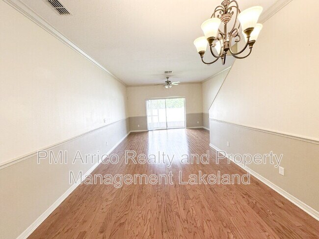 Foto del edificio - 4027 Winding Vine Dr