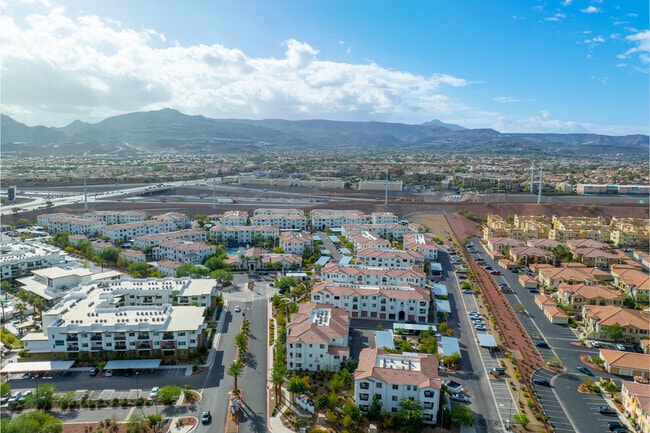Aéreo - Castile Apartments