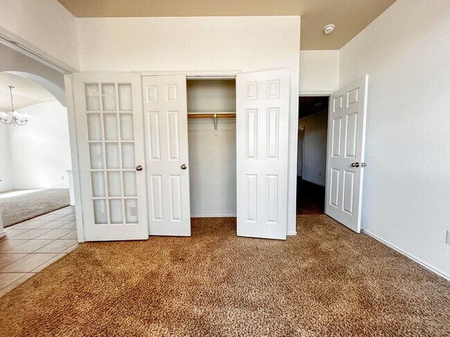 Foto del edificio - Available NOW!!!! This charming 1 story, 4...