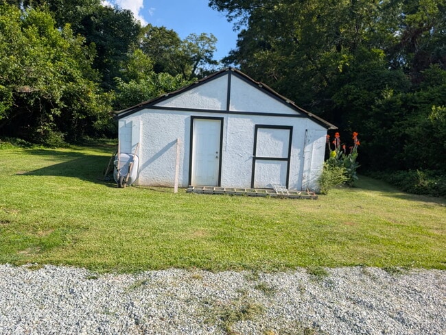 Building Photo - 714 E Tinsley St