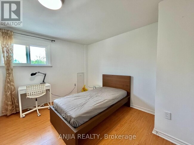 Building Photo - 256 Homewood Ave