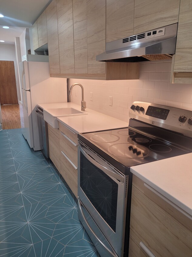 Foto principal - 1200 E Capitol St NE