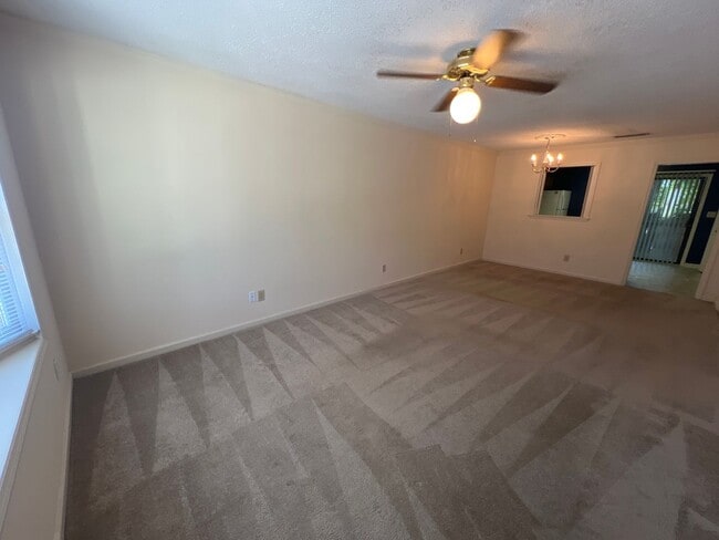 Foto del edificio - 2 Bedroom Townhouse