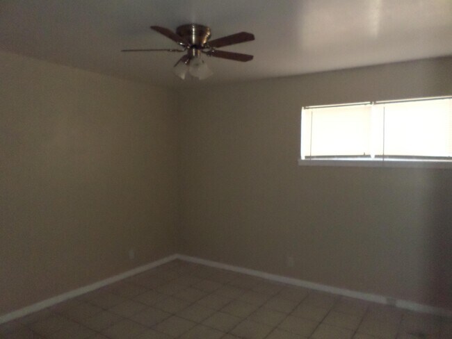 Building Photo - 4549 Gollihar Rd