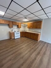 Building Photo - 3353 N Whitehall Rd