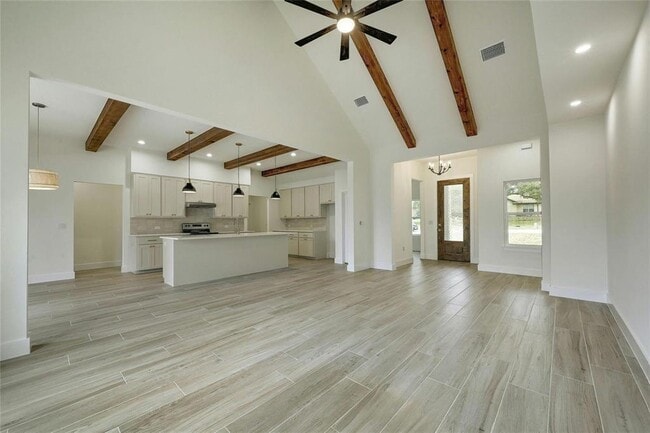 Building Photo - 14 Rhapsody Ln