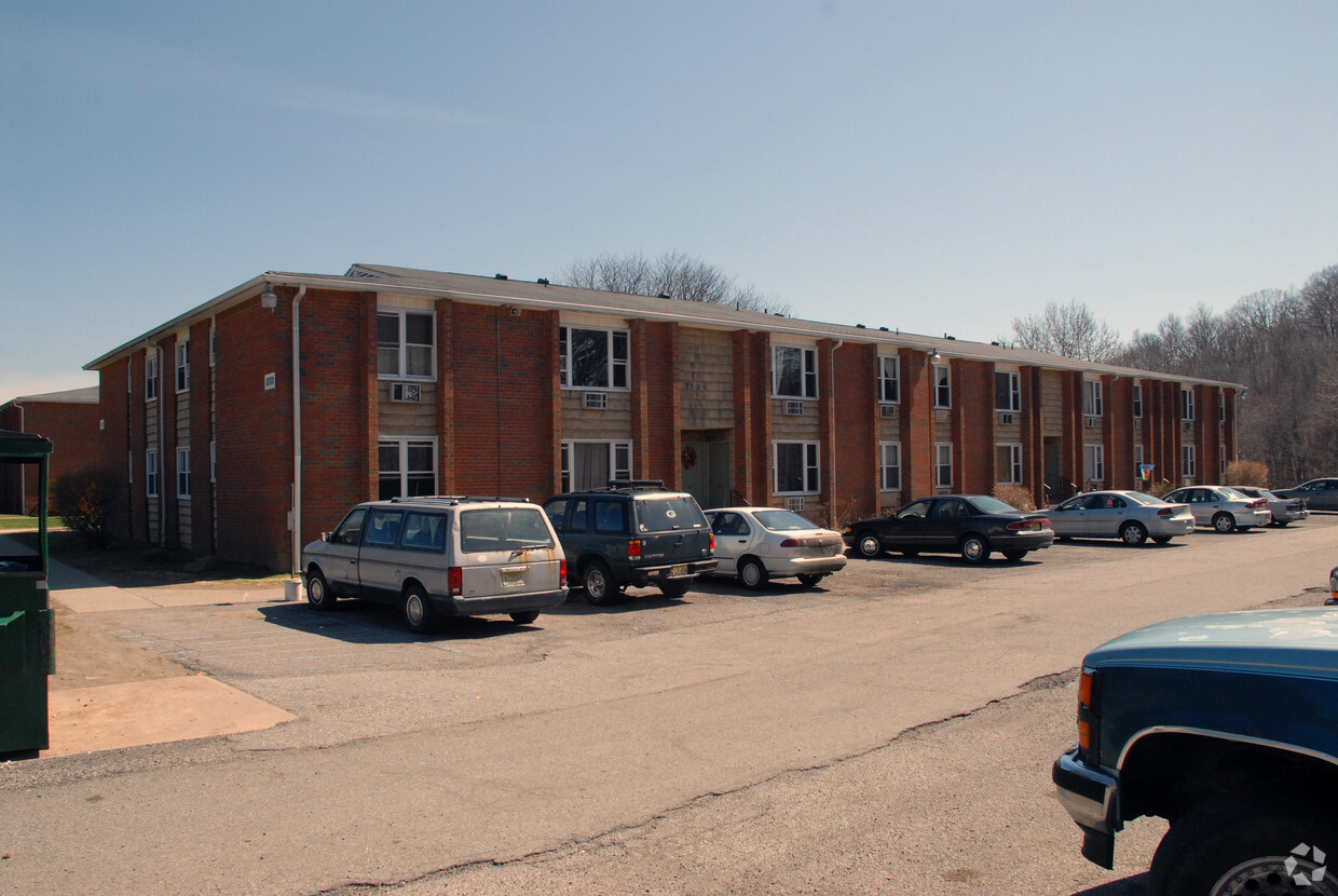 Building Photo - Regency Apartments at Sussex