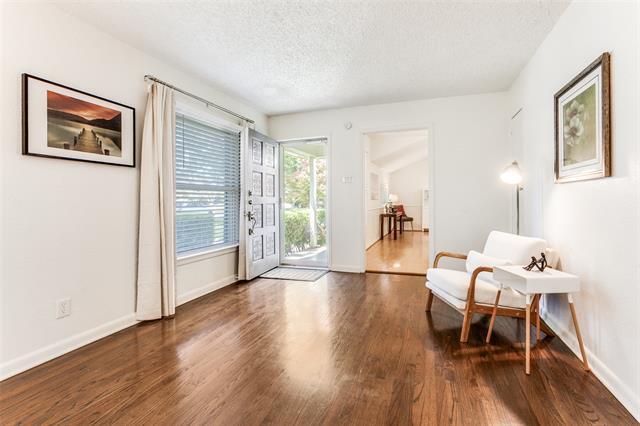 Foto del edificio - 424 Classen Dr