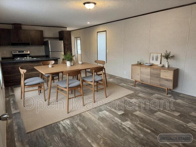 Foto del edificio - 2710 N Farm Rd 137