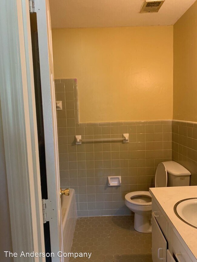 Foto del edificio - 1 br, 1 bath House - 506-B Endicott Lane