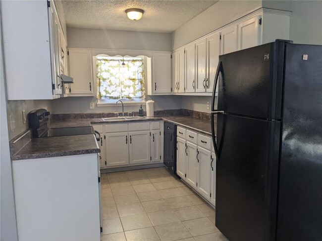 Foto del edificio - 5405 Greenleaf Rd