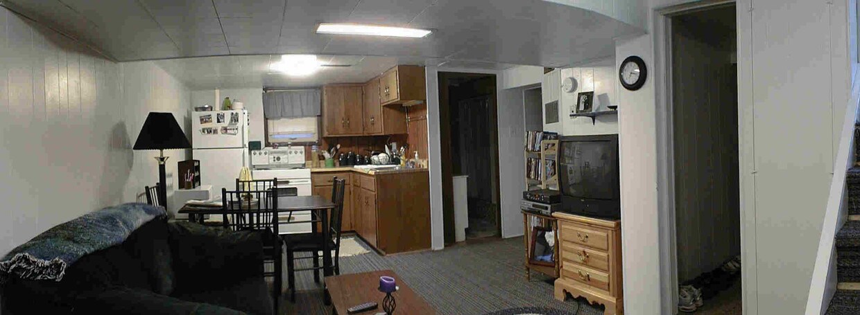 Primary Photo - 408 E Clark St