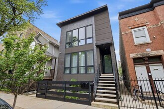 Building Photo - 2137 W Ohio St