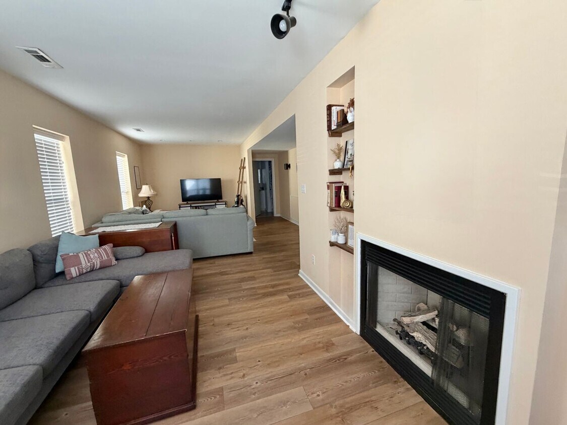 Foto del edificio - 2302 Fontaine Ave Ext