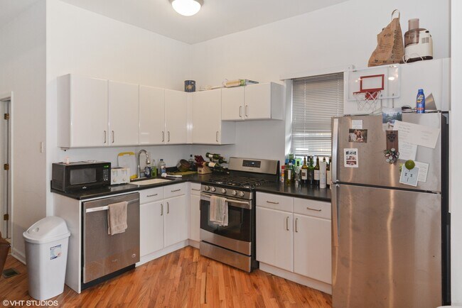 Foto del edificio - 2518 Ashland N Ave
