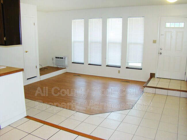 Foto del edificio - 1719 Larch St