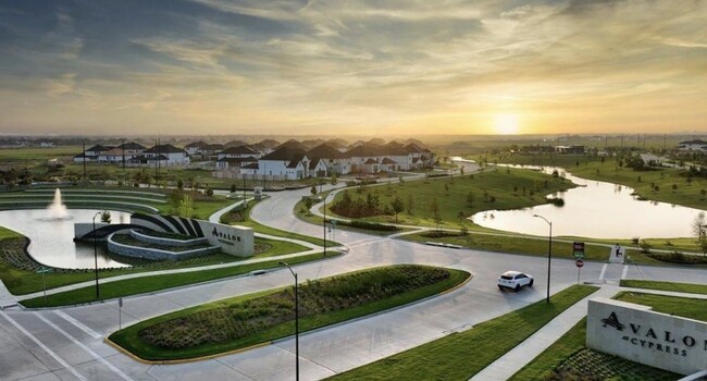 Foto del edificio - 22106 Strathfield Cir