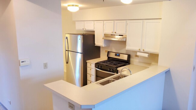Foto del edificio - 831 Addison Ave