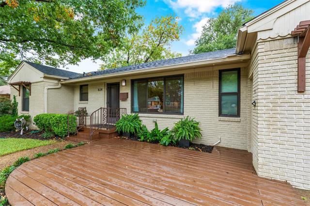 Building Photo - 1634 McCosh Dr